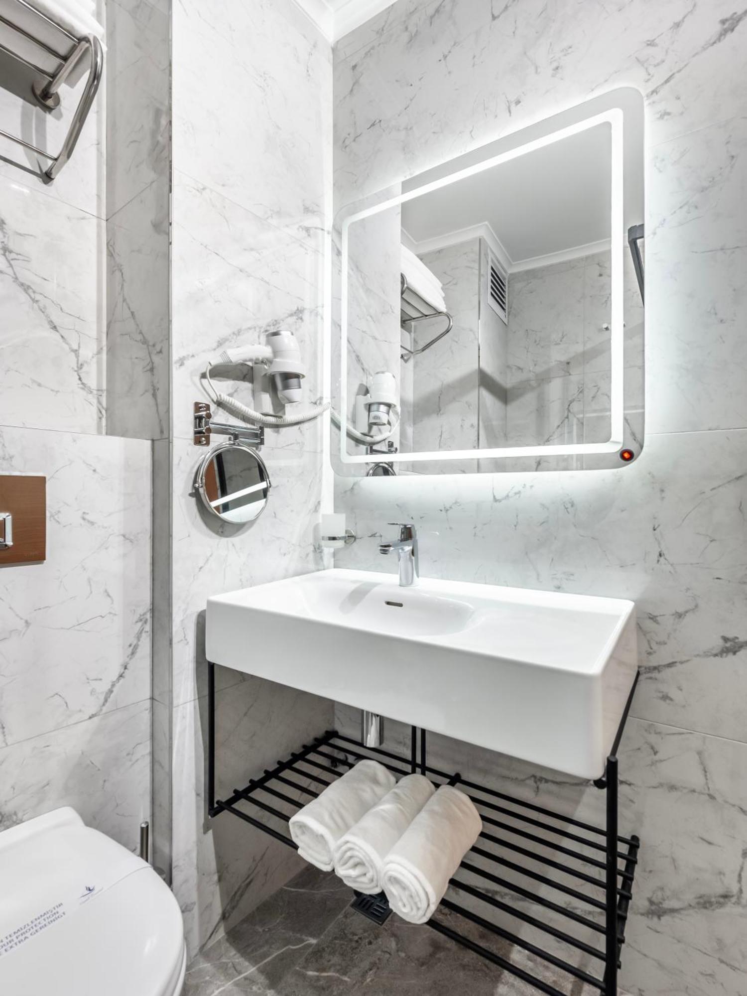 Hotel Bristol Istanbul Ngoại thất bức ảnh